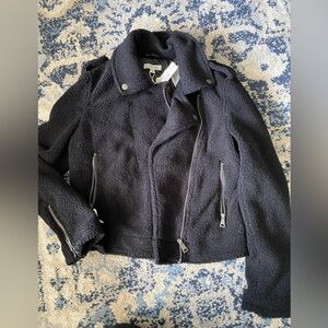 Black max studio jacket. Net